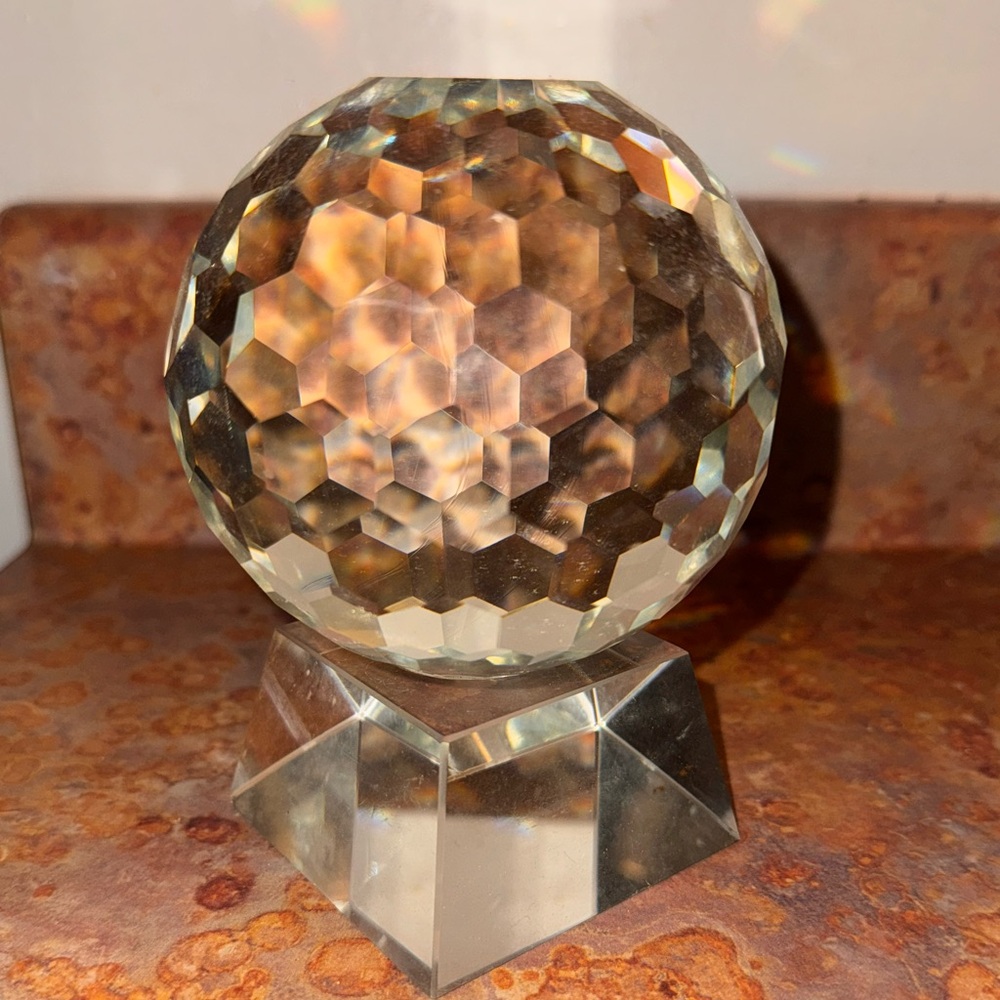 EUC Epcot Globe Faceted Glass Sphere Figurine 5” Spaceship Earth casts rainbows